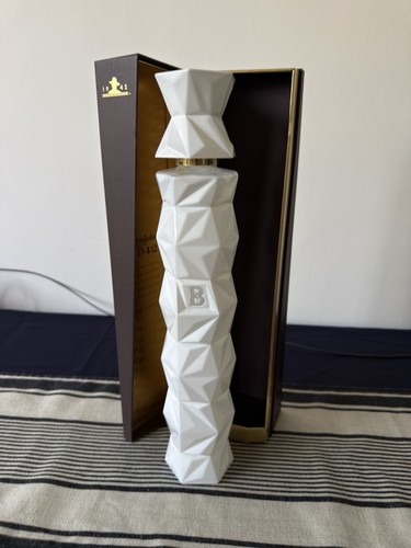 Belvedere vodka empty - belvedere,