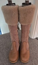 BNWT Morlands Beige Real