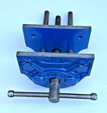 Record 61  CARPENTERS BENCH VICE, 7" Refurbished, + Fitting kit & instructions