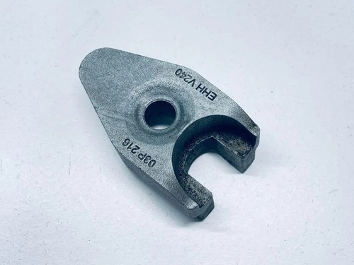 Polo nozzle bracket - vw,