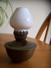 BRASS KELLY OIL LAMP+SHADE-GC