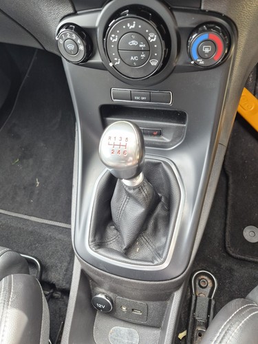 Ford fiesta gear knob 6 - ford,
