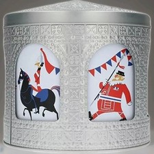 Marks & Spencer Queen