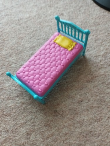 Barbie dolls bed - dolls,