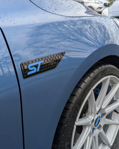 Ford focus mk4 4 5 - &, wing