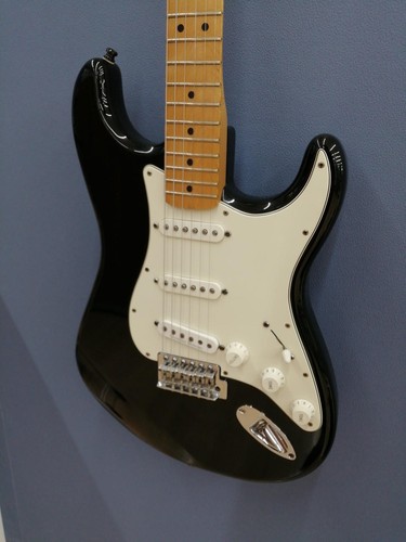 Fender mexico stratocaster - [fender,