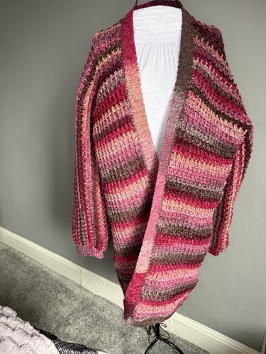 Hand crochet waffle stitch - hand,