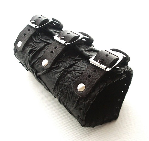 Black leather vambrace gaunlet - black,