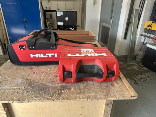 Hilti laser and tripod - laser,