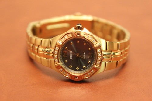 Rare gold tone - tone, coutura