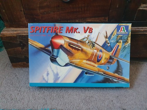001 italeri spitfire - 001, 1:72