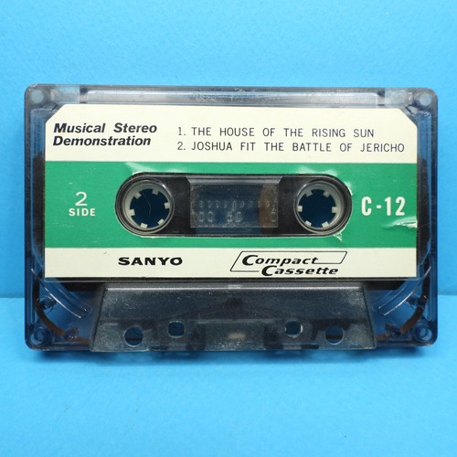 Musical stereo - -,