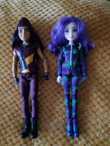 Hasbro disney descendants - descendants, 3