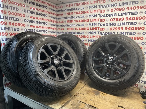 Toyota hilux dunlop - toyota,