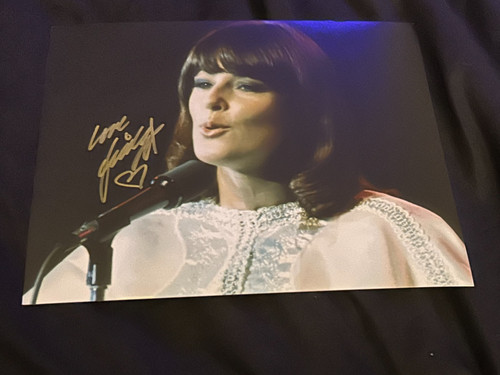 Singer anni frid lyngstad - singer,