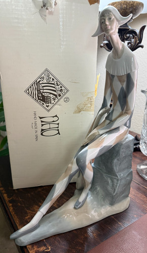 Lladro nao harlequin with - nao,