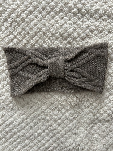 Primark cable knit bow - cable-knit,