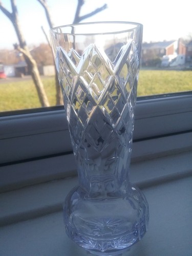 Tutbury cut glass - crystal, bud