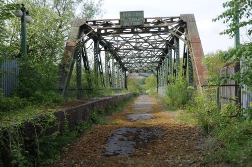 Photo 6x4 disused bridge - bridge, over