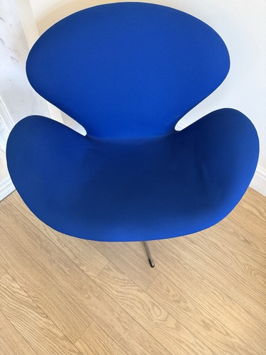 Stunning arne jacobsen replica - arne,