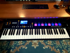 AKAI Advance 61 Midi Controller Keyboard USB - Perfect Working Order