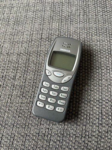 Nokia 3210 grey black - nokia,