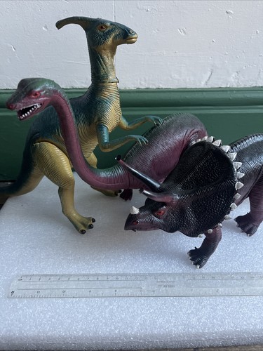 Dinosaurs hard plastic - dinosaurs,