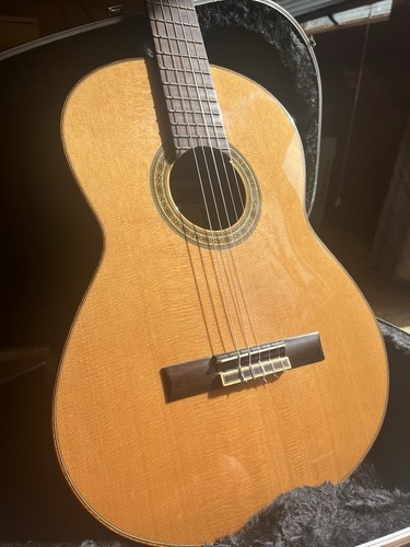 Admira spanish guitar a10 - guitar,
