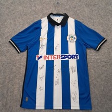 Wigan Athletic Football Shirt Mens Small White Blue 2014 2015 Squad Signed Top