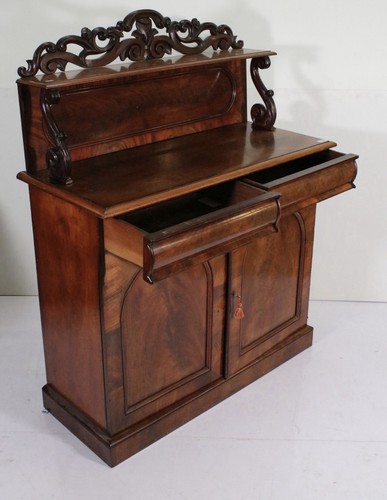 Lovely quality victorian - quality,