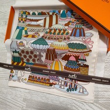 Unused HERMES Petit Carre 45