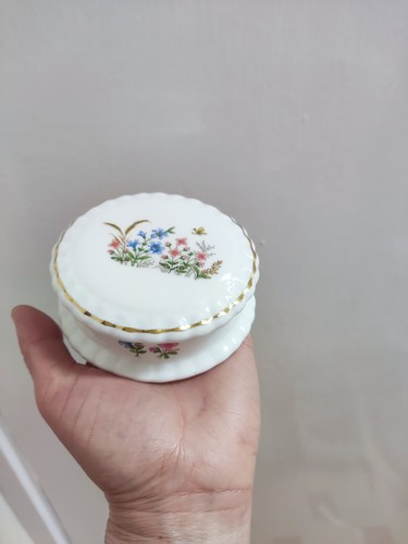 Vintage english trinket box - trinket,