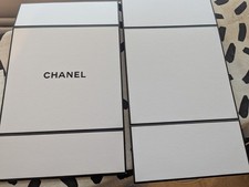 CHANEL 9 Gift Box Ribbon