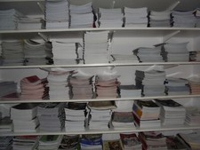 BARGAIN BUNDLE OF 100 MIXED FOOTBALL PROGRAMMES - INCLUDES BIG MATCH