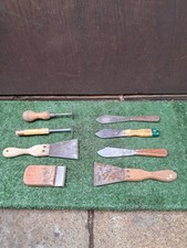 X8 VINTAGE DECORATORS TOOLS  PAINT STRIPPING SCRAPERS & PUTTY KNIFES (#409)