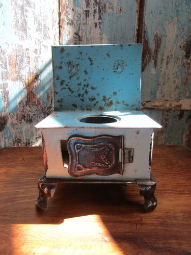 Vintage tinplate stove cooker - vintage,