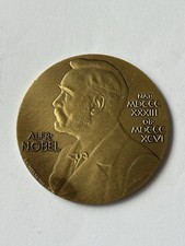 Albert Einstein Commemorative Medallion 44MM.