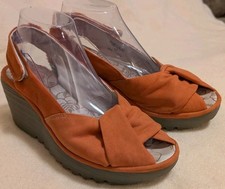 Fly London Yakin Coral Pink