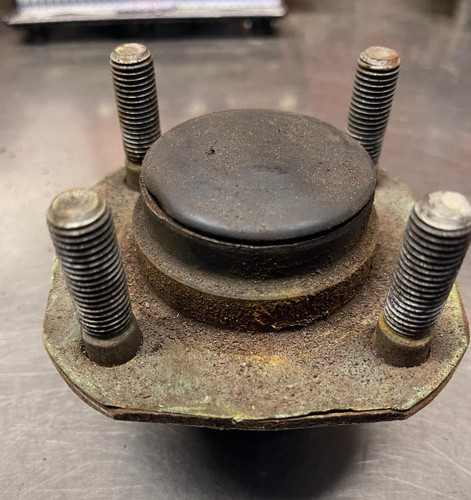 Rover metro rear hub and - rover,