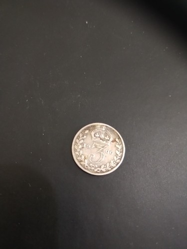 Queen victoria silver three - queen,