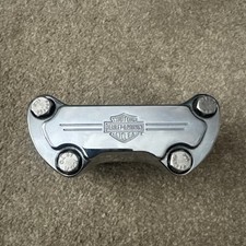 Harley-Davidson Bar & Shield Custom Handlebar Clamp 56567-86b