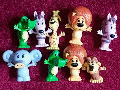 The noisy lion figures - the,