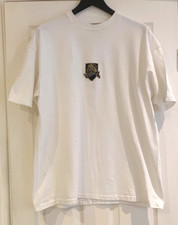 LA ROCKA! Vintage Cream T-Shirt w Embroidered Black / Gold skull patch 1980's XL