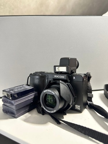 Ricoh gx200 compact digital - ricoh,