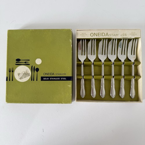Oneida pastry cake - pastry, forks