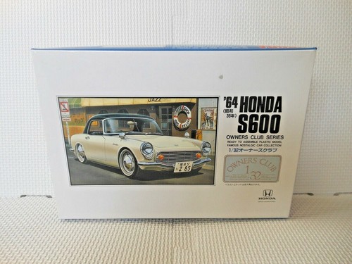 Arii plastic car model - model, 1964