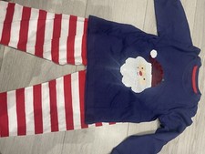 Santa Clause Pjamas Age 3-4 