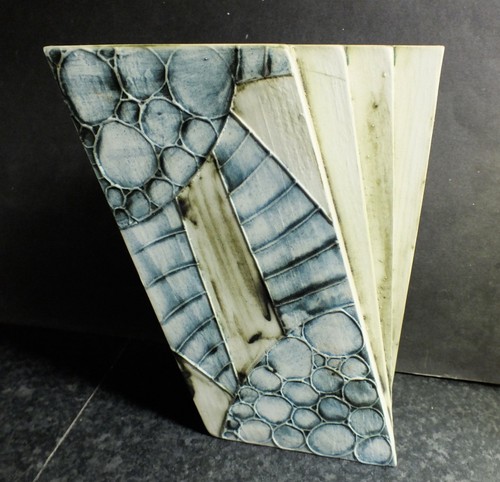 Vintage carn pottery fan - carn, vase