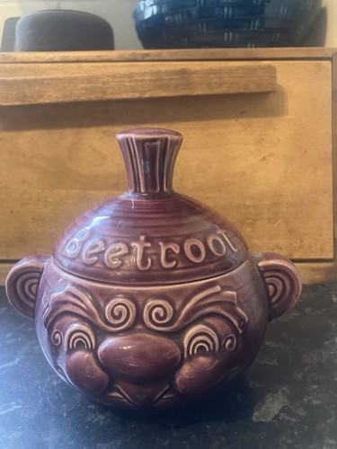 Sadler beetroot face - face, pot