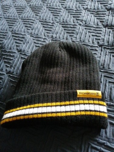 Wolverhampton wanderers hat - wolverhampton,